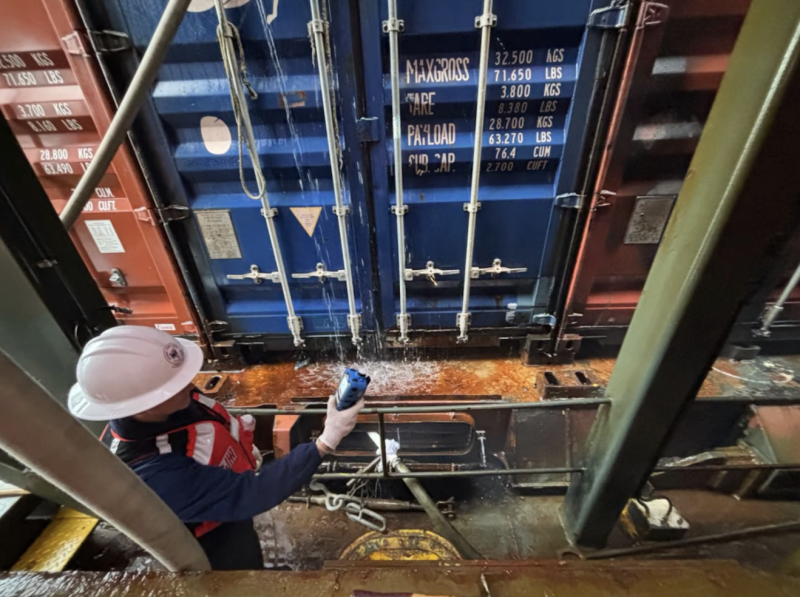 Salvors, Coast Guard plan to move Los Angeles containership after fire